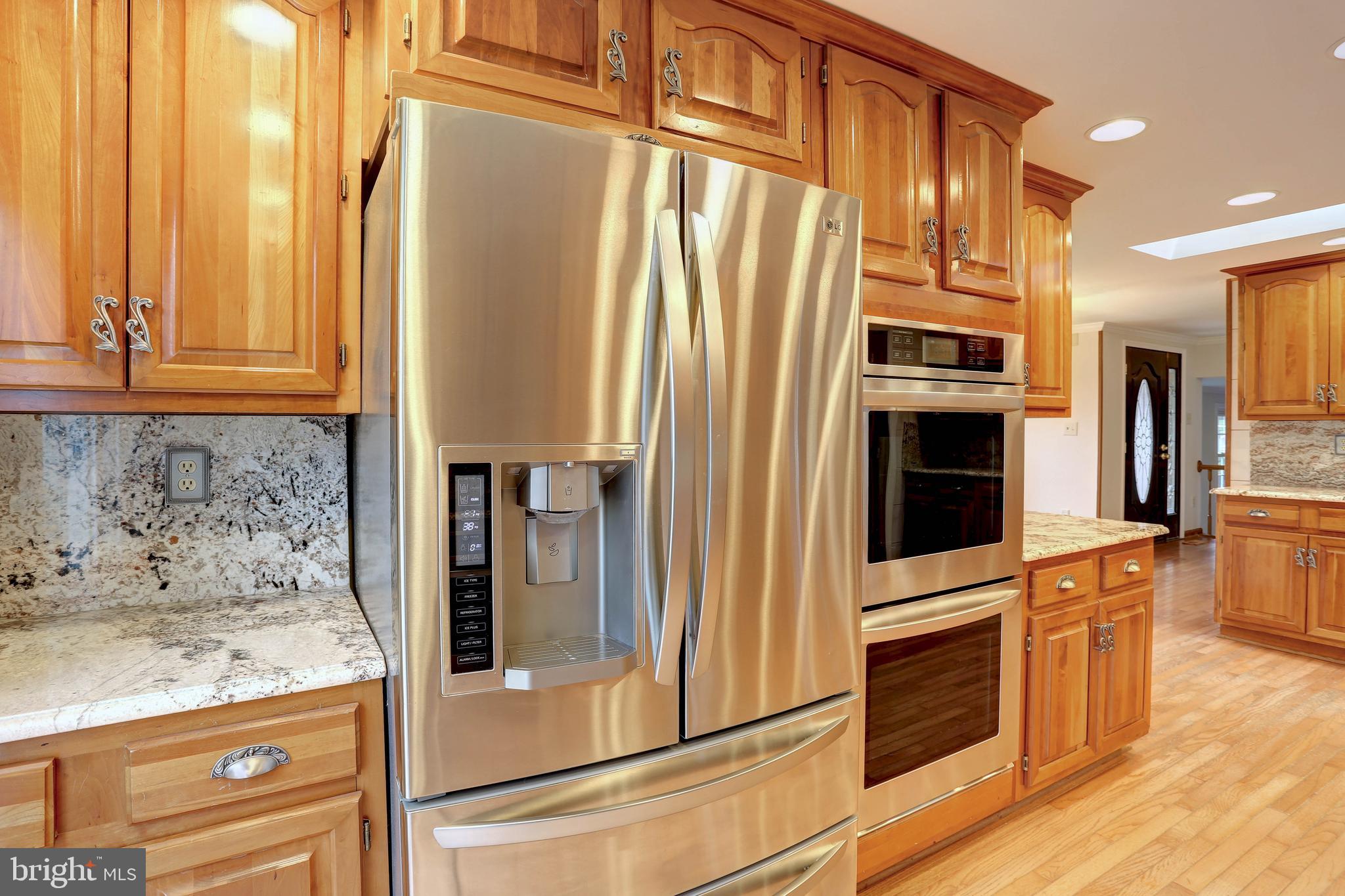 9451 Keepsake Way Columbia, MD 21046 - Photo 14 of 54 Kitchen