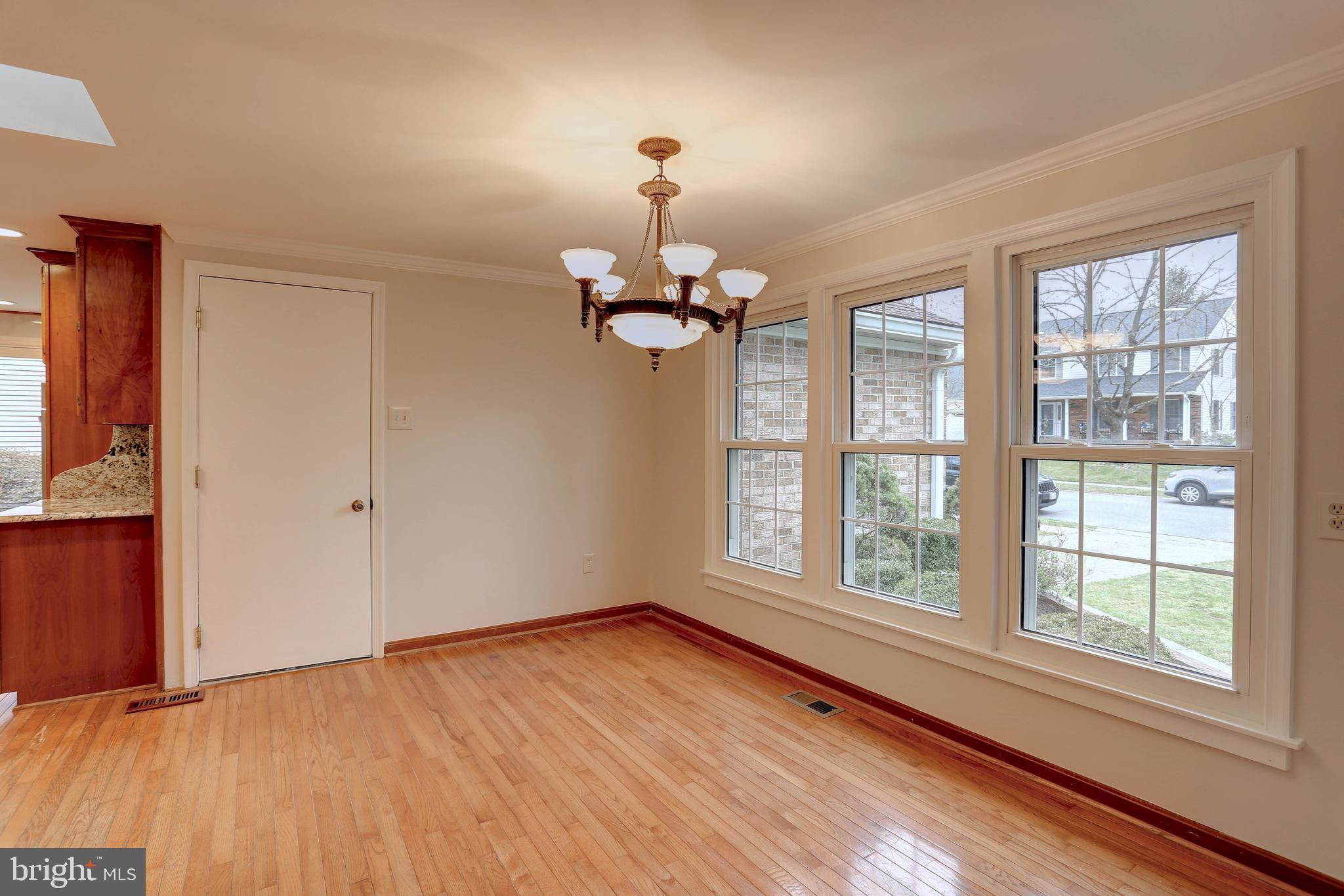 9451 Keepsake Way Columbia, MD 21046 - Photo 17 of 54 Breakfast Area