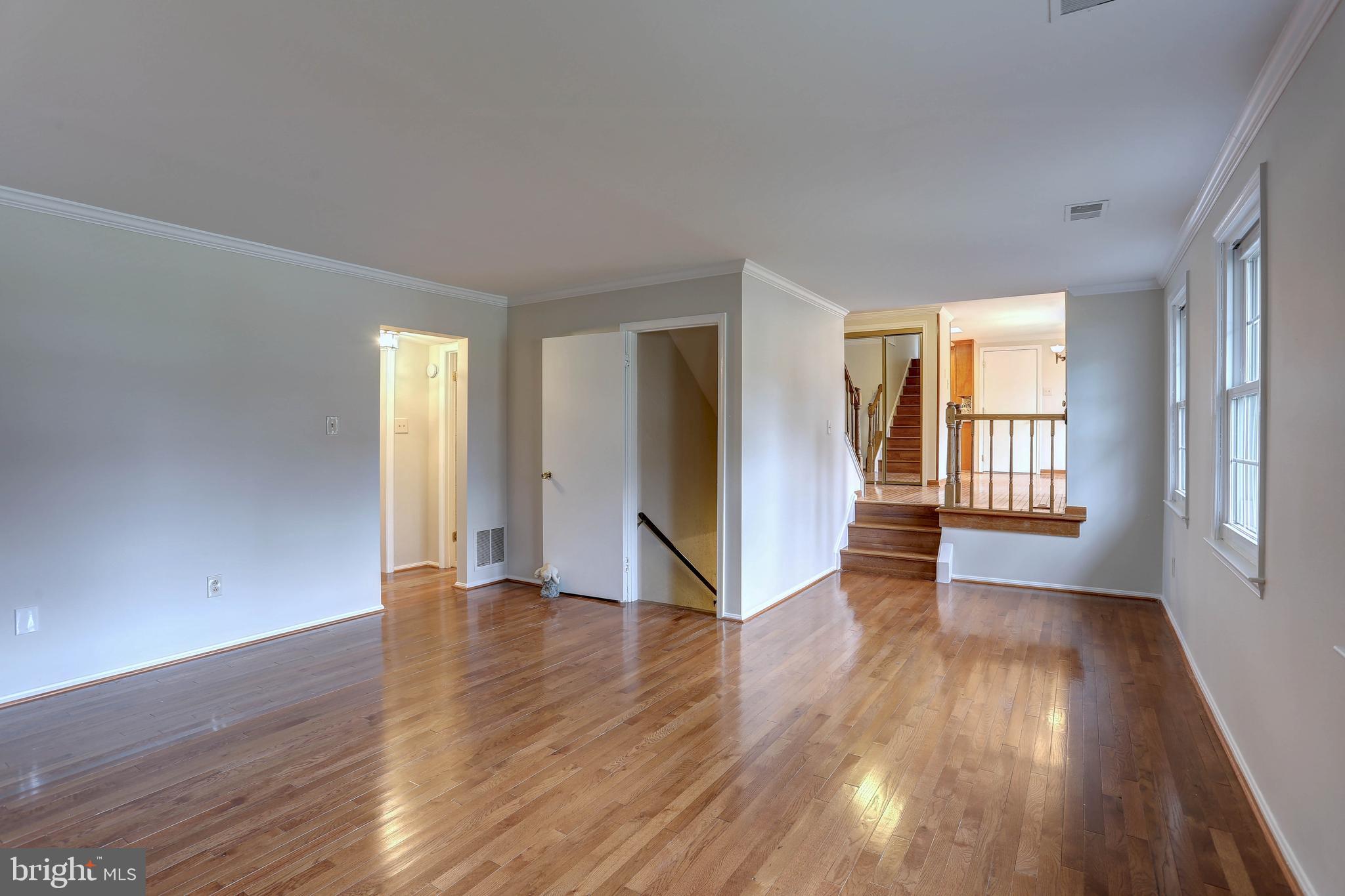 9451 Keepsake Way Columbia, MD 21046 - Photo 22 of 54 Family Room