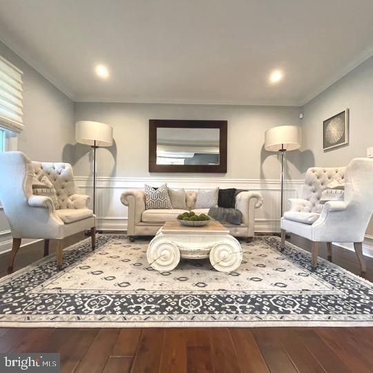 650 Farragut Avenue Haddonfield, NJ 08033 - Photo 12 of 40 Living Room
