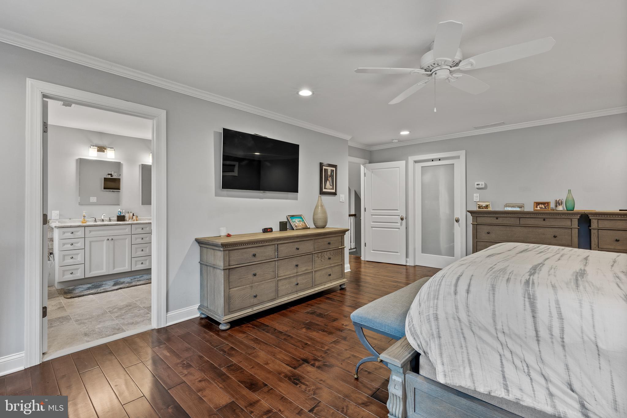 650 Farragut Avenue Haddonfield, NJ 08033 - Photo 20 of 40 Primary Suite