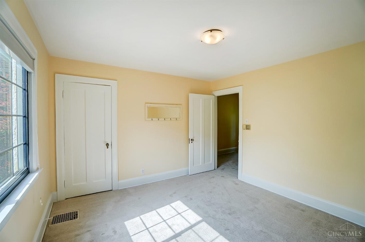 6013 Robison Road Cincinnati, OH 45213 - Photo 27 of 36 Gallery Image 27