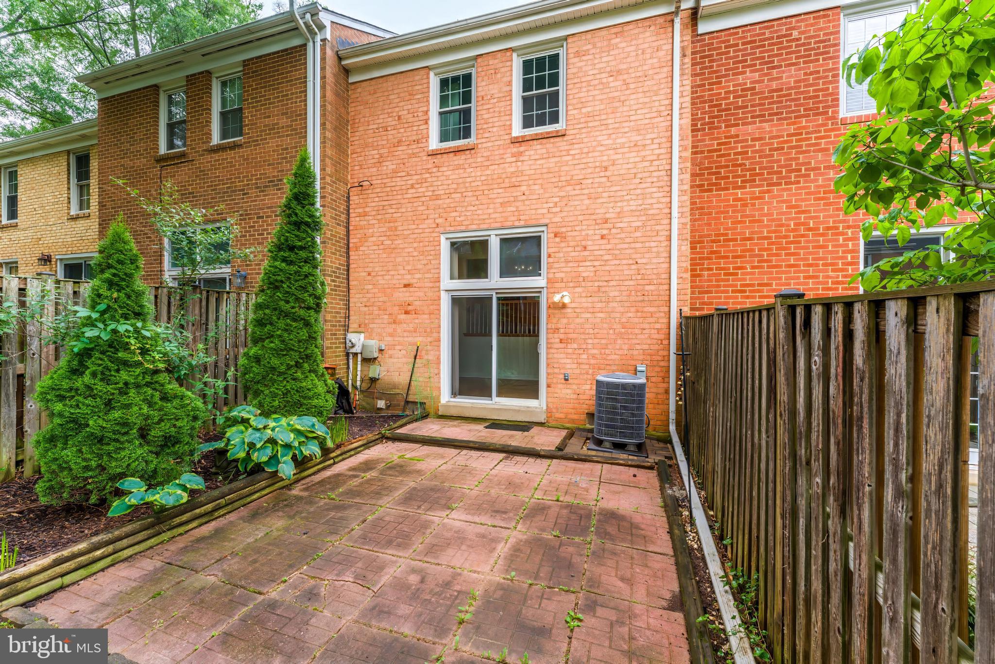 2331 Harleyford Court Reston, VA 20191 - Photo 37 of 40 Charming backyard retreat awaits you.