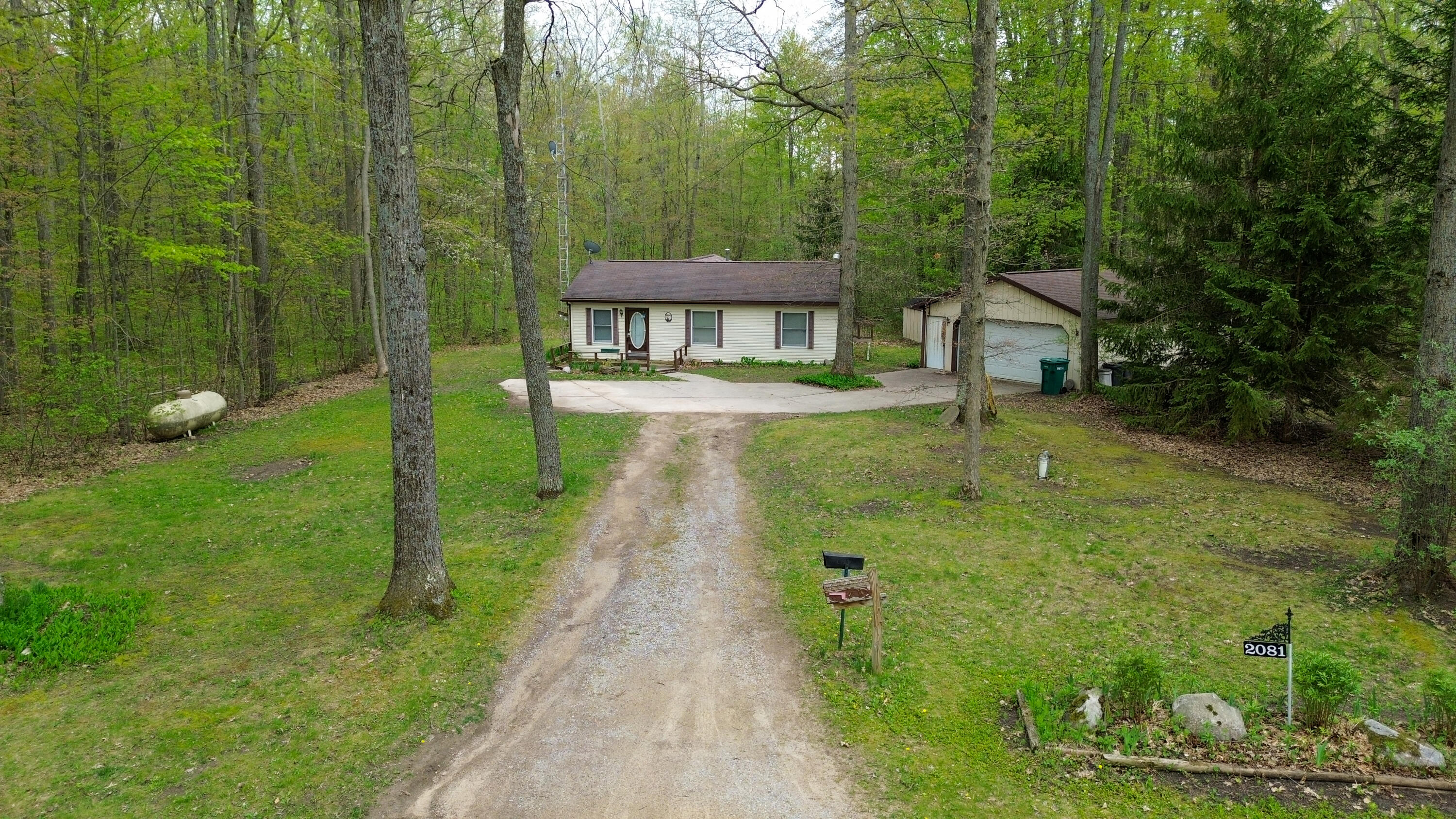 2081 Deer Lake Road Harrison, MI 48625 - Photo 2 of 42 Mid Far CENTER