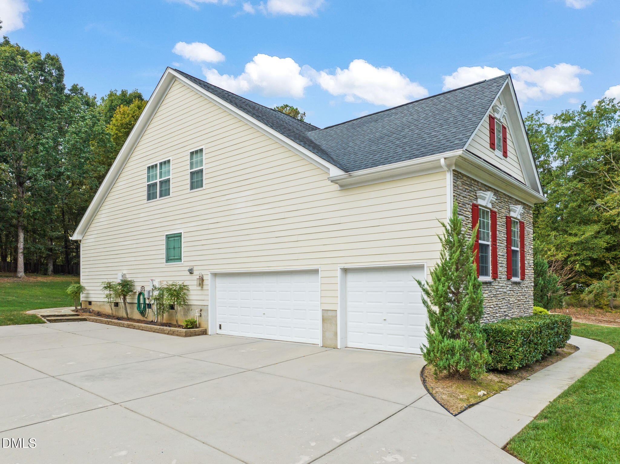 1009 Hidden River Court Raleigh, NC 27614 - Photo 30 of 40 Garage