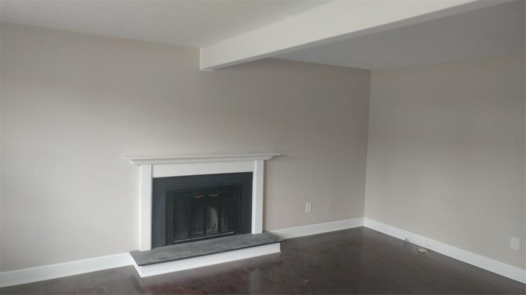 253 Shady Ridge Drive Monroeville, PA 15146 - Photo 5 of 10 Livingroom
