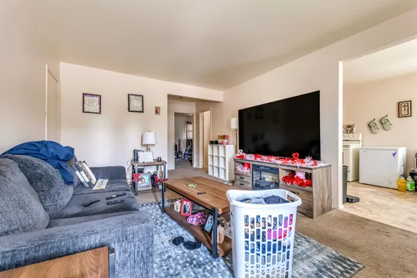 $450,000 | 1410 Hickory Lane, New Holstein, WI 53061