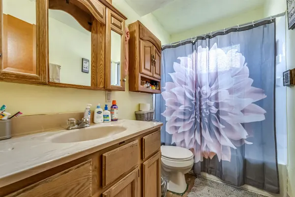 $450,000 | 1410 Hickory Lane, New Holstein, WI 53061