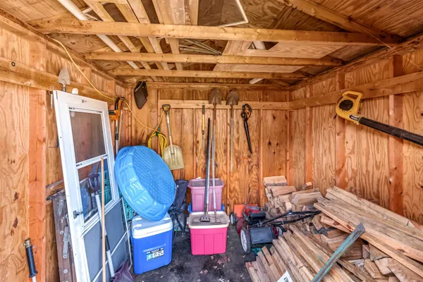 $450,000 | 1410 Hickory Lane, New Holstein, WI 53061