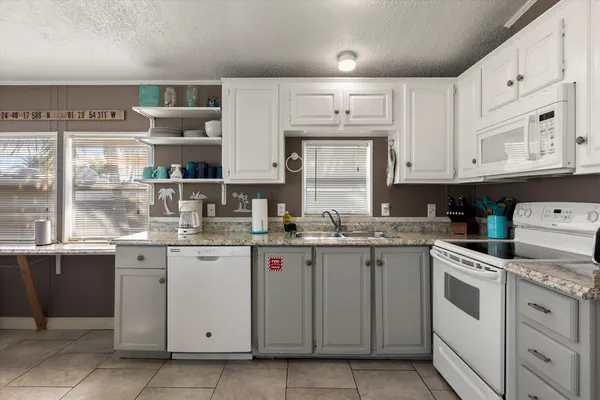 $525,000 | 701 Spanish Main Drive, Unit 453, Cudjoe, FL 33042