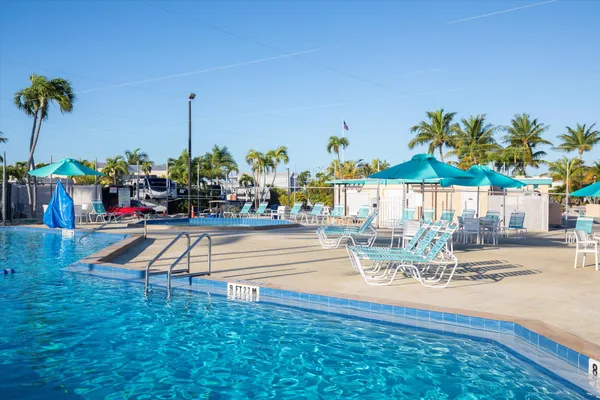 $525,000 | 701 Spanish Main Drive, Unit 453, Cudjoe, FL 33042