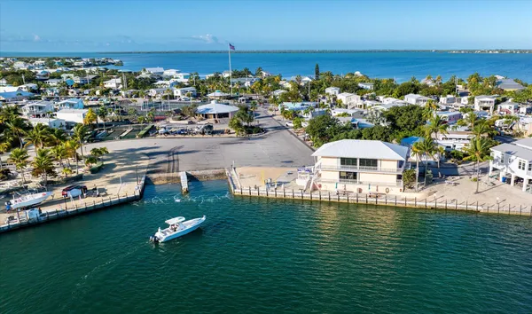 $525,000 | 701 Spanish Main Drive, Unit 453, Cudjoe, FL 33042