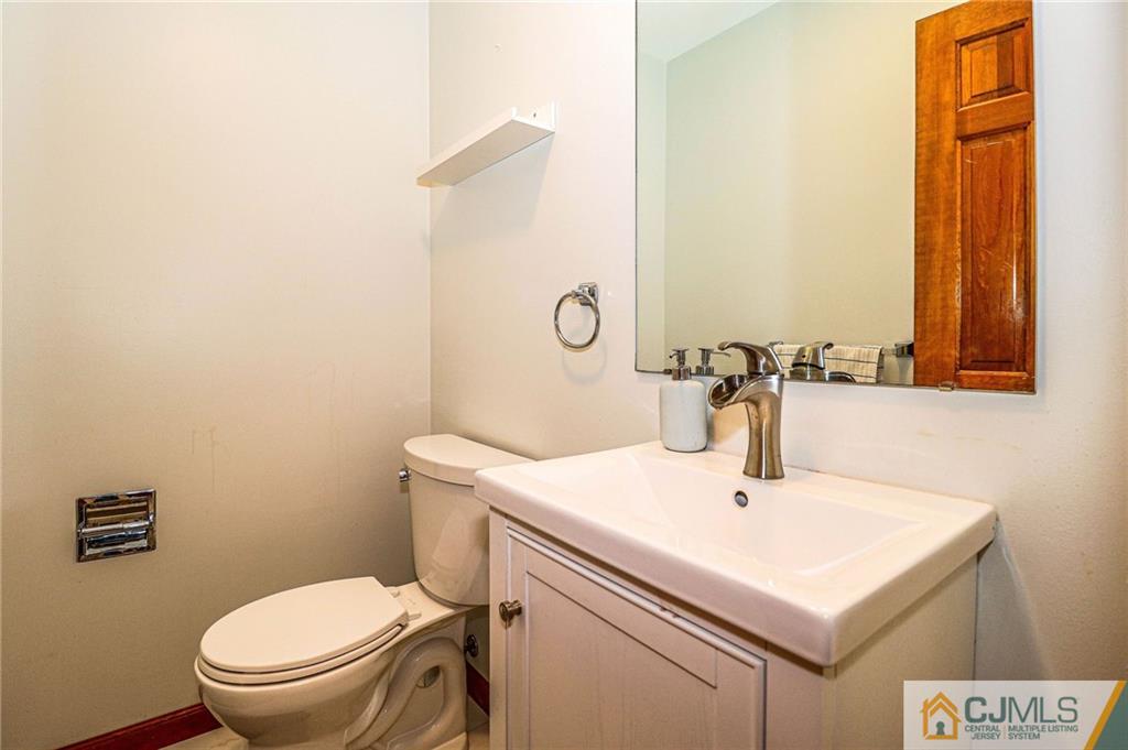 7 Mindy Road Edison, NJ 08820 - Photo 25 of 40 Gallery Image 25
