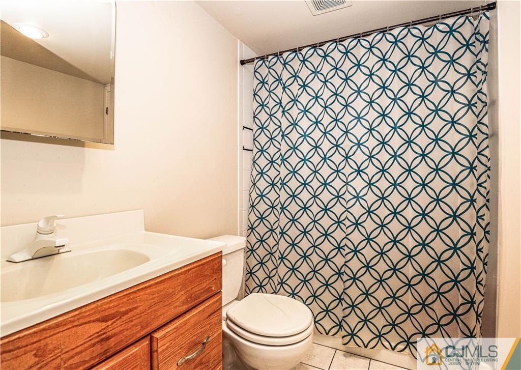 7 Mindy Road Edison, NJ 08820 - Photo 34 of 40 Gallery Image 34