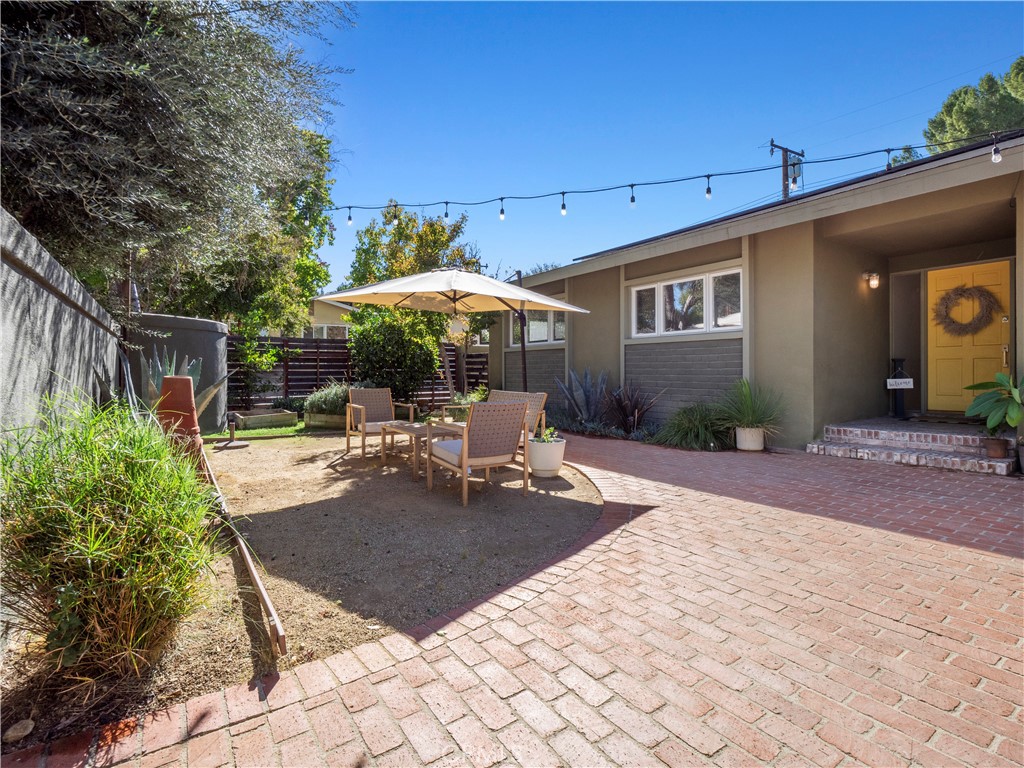 25105 Highspring Avenue Newhall, CA 91321 - Photo 1 of 1 Gallery Image 1