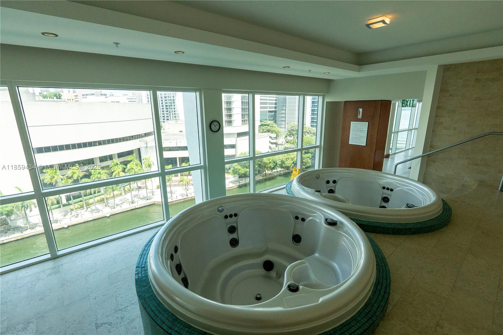 31 Southeast 5th Street, Unit 2610 Miami, FL 33131 - Photo 15 of 24
