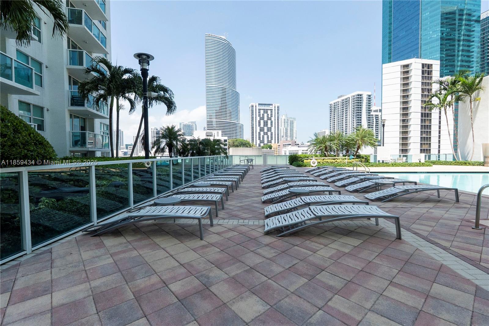 31 Southeast 5th Street, Unit 2610 Miami, FL 33131 - Photo 4 of 24