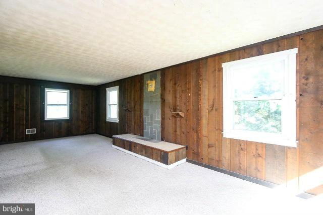 5518 Emory Road Upperco, MD 21155 - Photo 3 of 23 Interior (General)