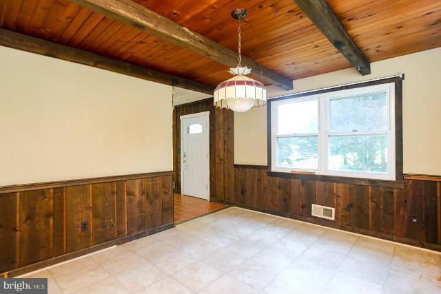 5518 Emory Road Upperco, MD 21155 - Photo 6 of 23 Interior (General)