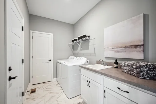 $525,000 | 1419 Woods Road Northeast, Isanti, MN 55040