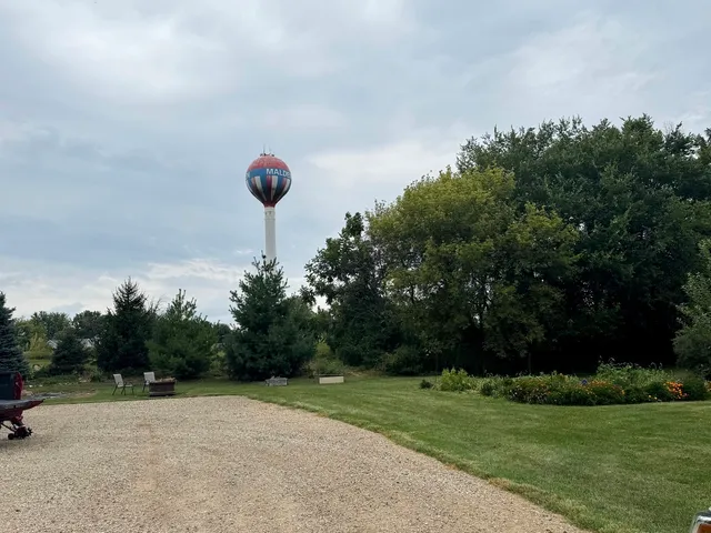 a view of a basketball court