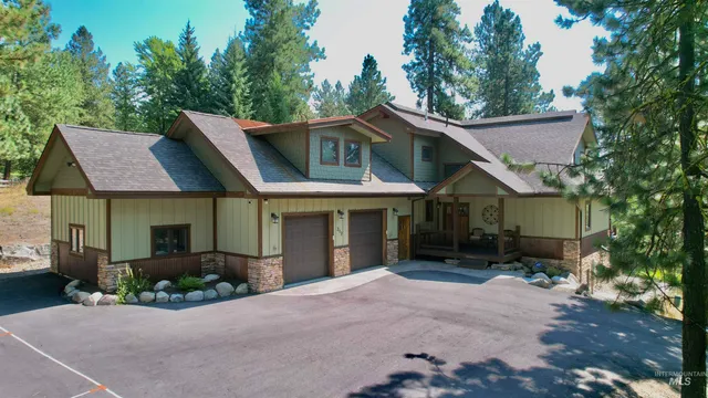 $1,669,000 | 212 Riovista, McCall, ID 83638