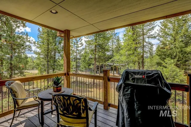 $1,669,000 | 212 Riovista, McCall, ID 83638
