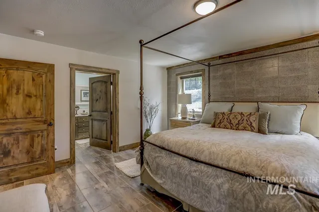 $1,669,000 | 212 Riovista, McCall, ID 83638