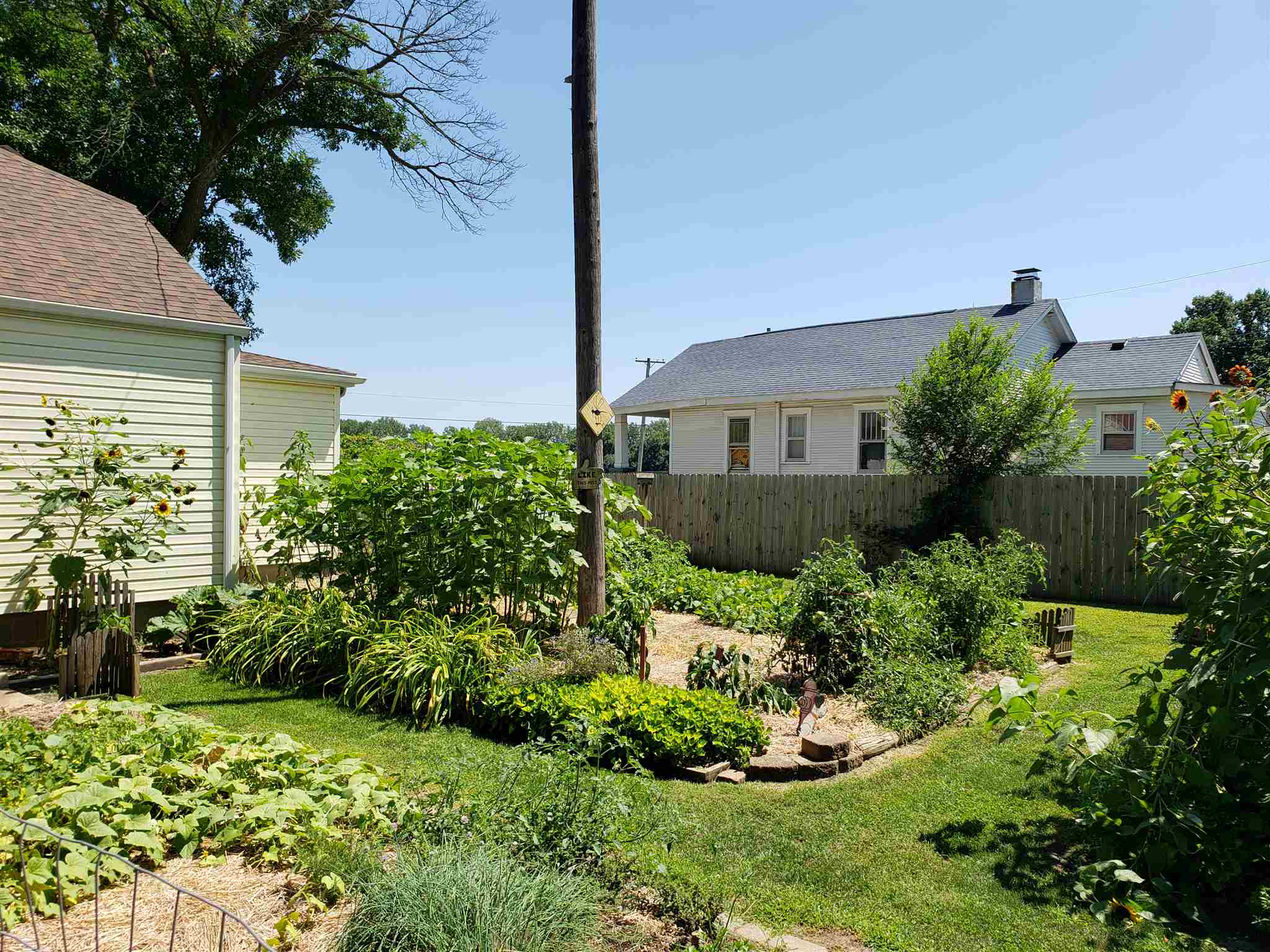821 North Hill Street Springfield, IL 62702 - Photo 12 of 16 Gallery Image 12