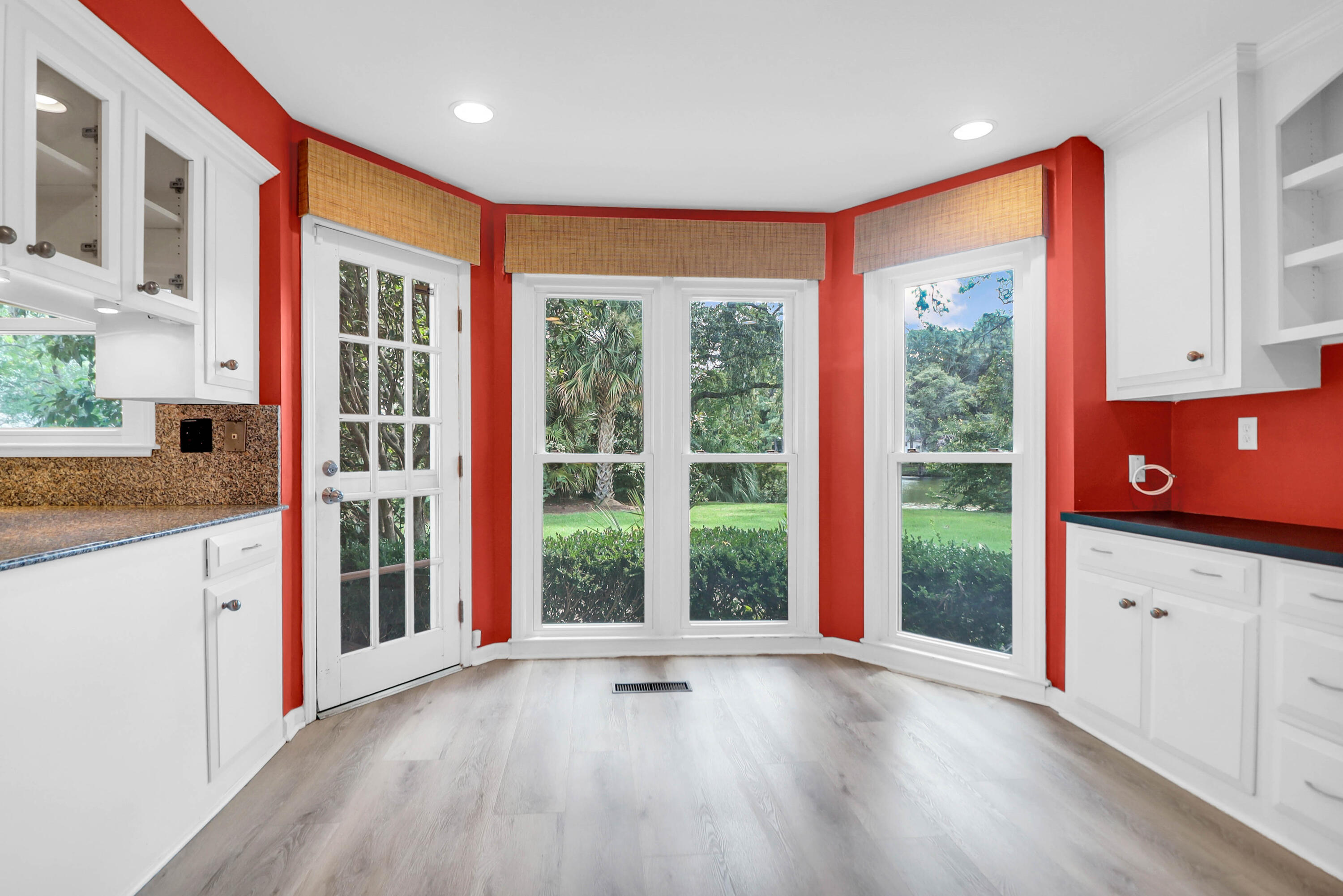 38 Sussex Road Charleston, SC 29407 - Photo 24 of 60 Deck access from kitchen.
