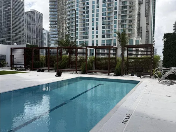 $450,000 | 335 South Biscayne Boulevard, Unit 4004, Miami, FL 33131