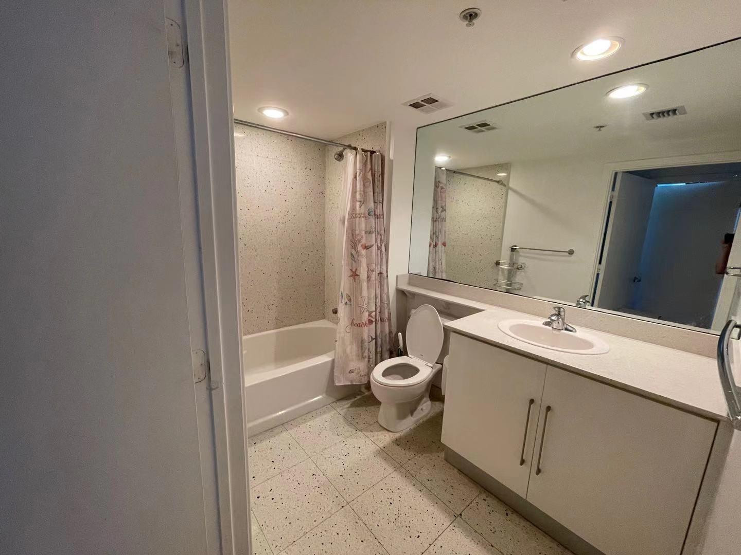 335 South Biscayne Boulevard, Unit 4004 Miami, FL 33131 - Photo 10 of 11 Photo 10
