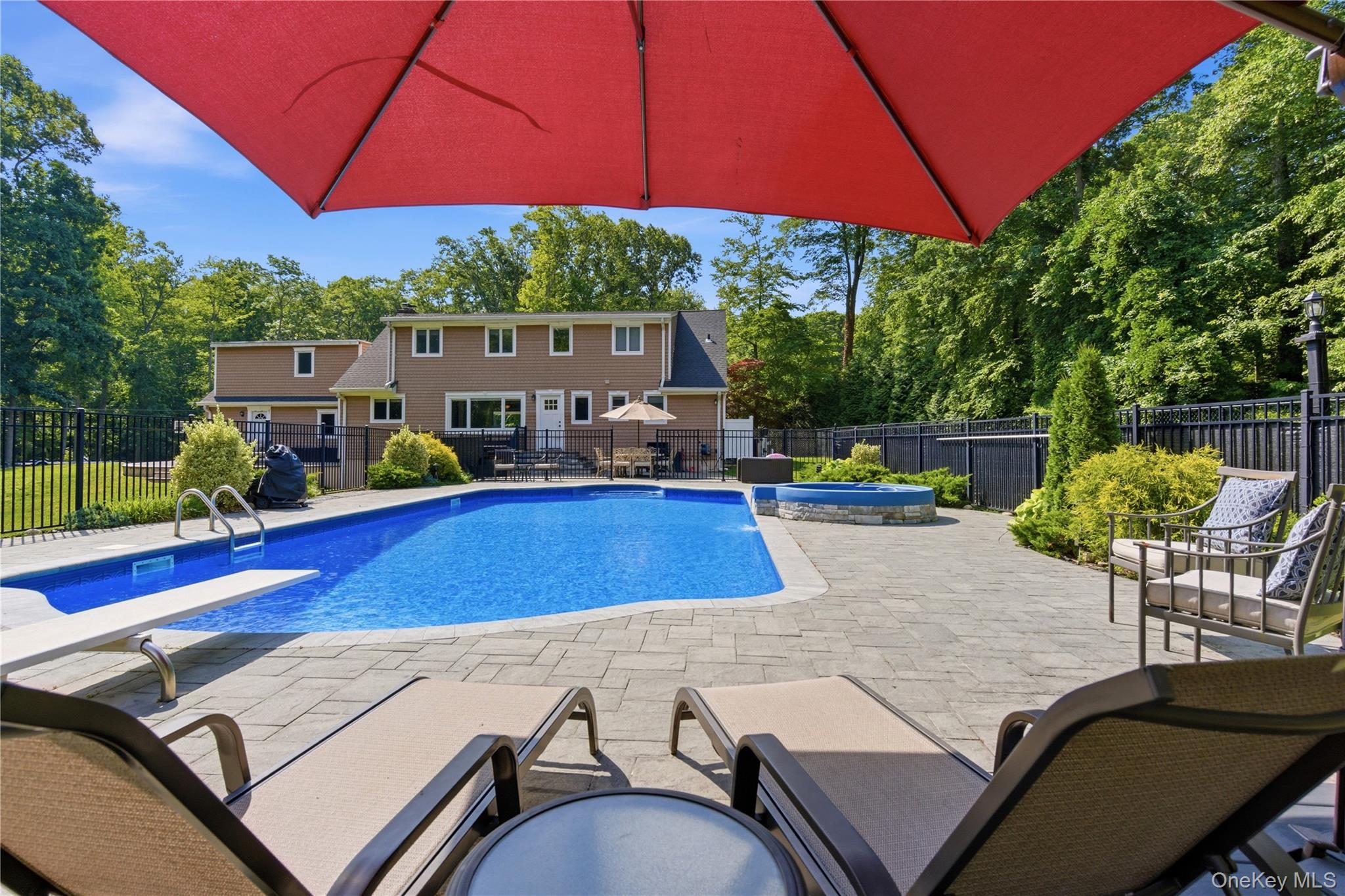 431 Woodbury Road Cold Spring Harbor, NY 11724 - Photo 20 of 26