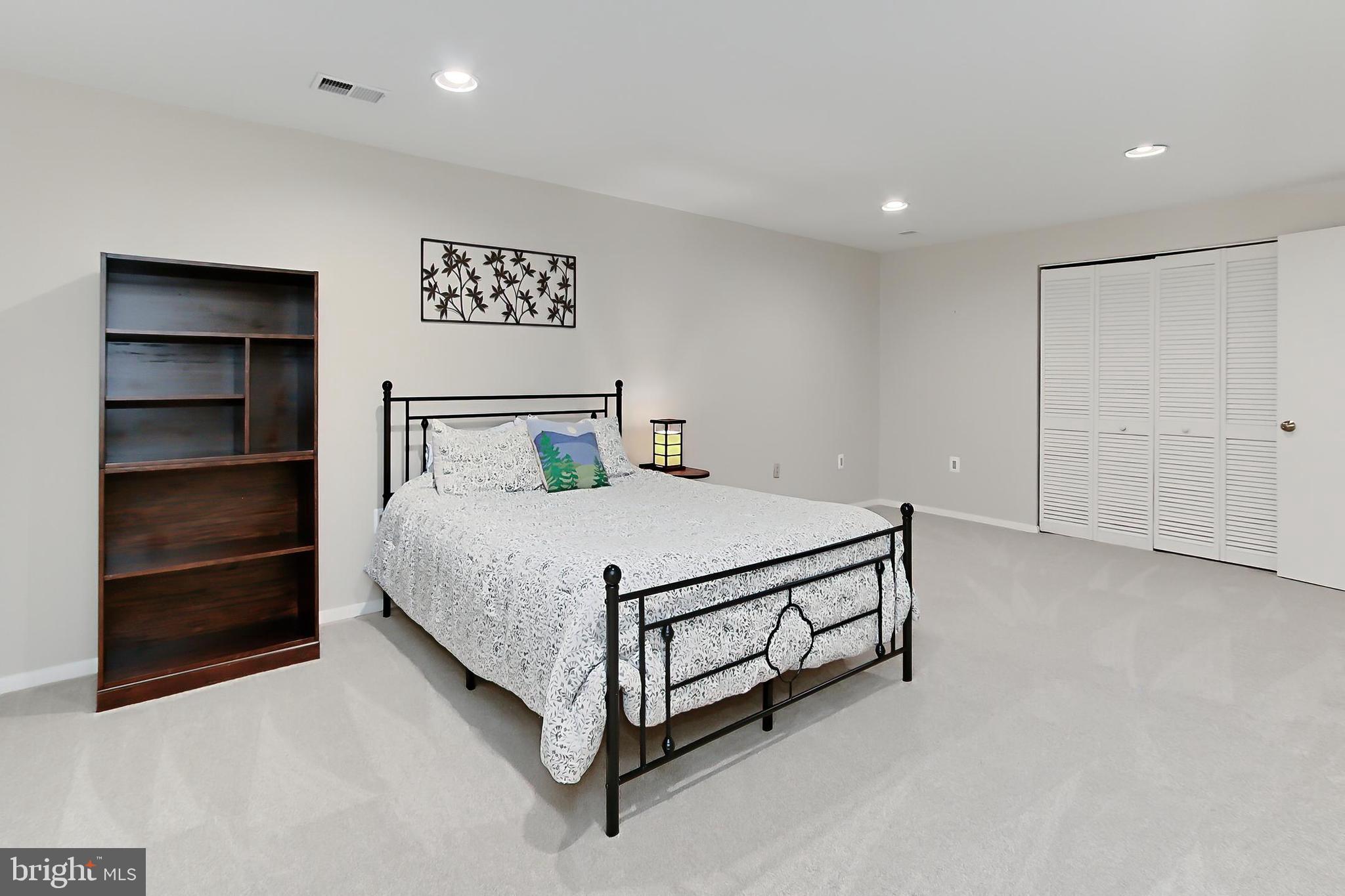 9516 Retriever Road Burke, VA 22015 - Photo 30 of 42 Gallery Image 30