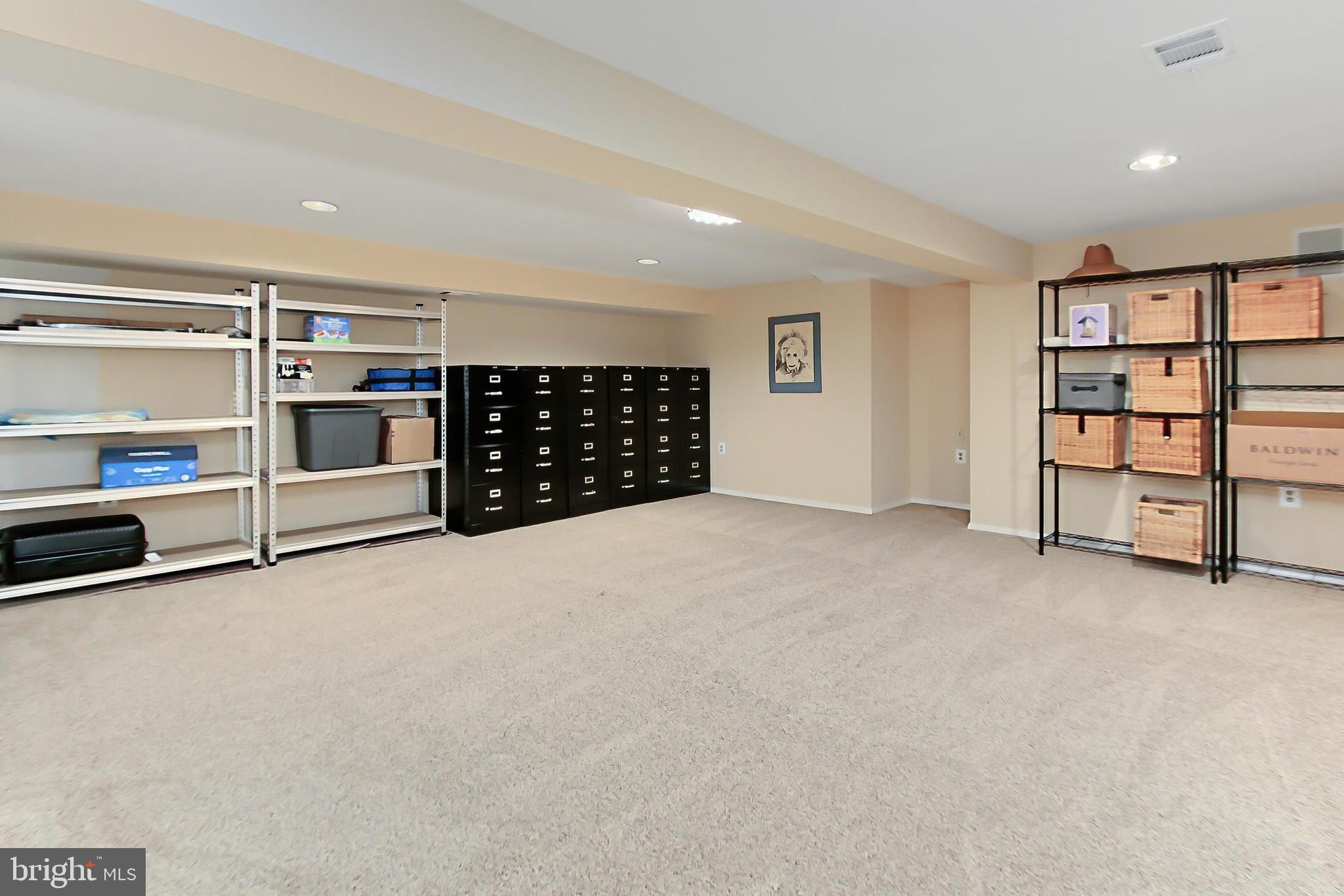 9516 Retriever Road Burke, VA 22015 - Photo 34 of 42 Gallery Image 34