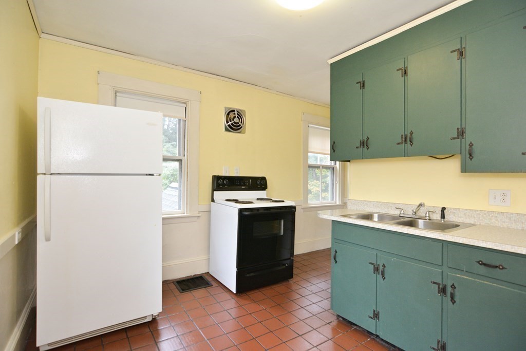 76 Chapman Street Canton, MA 02021 - Photo 23 of 31 Gallery Image 23