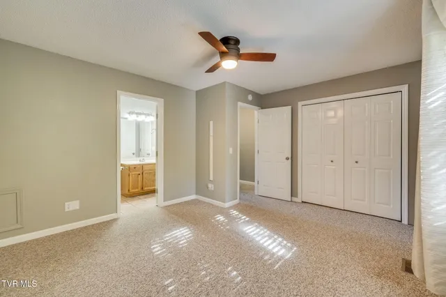 $199,900 | 200 Arrowhead Drive, Unit 4, Johnson City, TN 37601