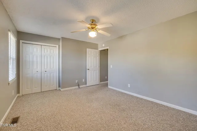 $199,900 | 200 Arrowhead Drive, Unit 4, Johnson City, TN 37601