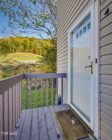 $199,900 | 200 Arrowhead Drive, Unit 4, Johnson City, TN 37601