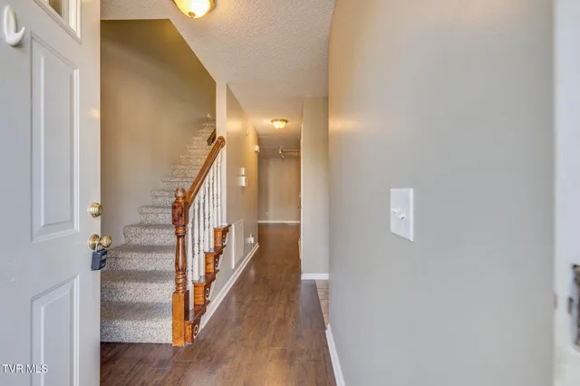 $199,900 | 200 Arrowhead Drive, Unit 4, Johnson City, TN 37601