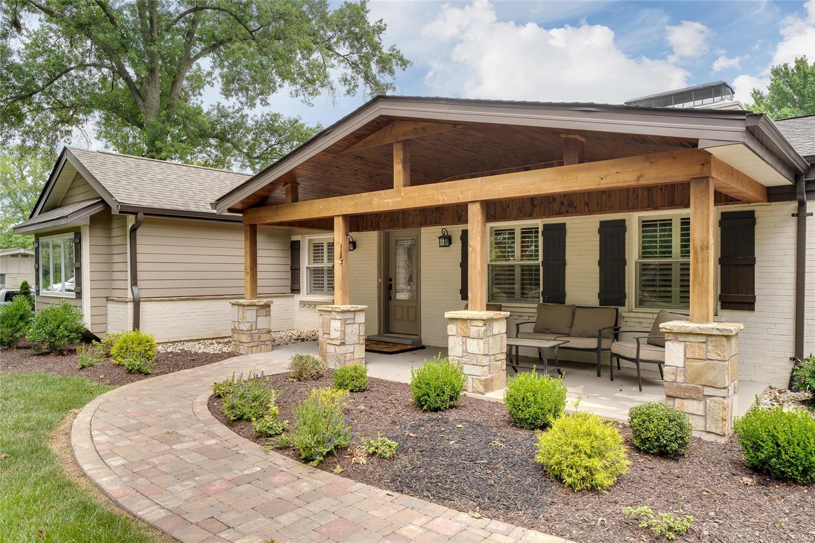 517 North Mason Road St. Louis, MO 63141 - Photo 2 of 23 Gallery Image 2
