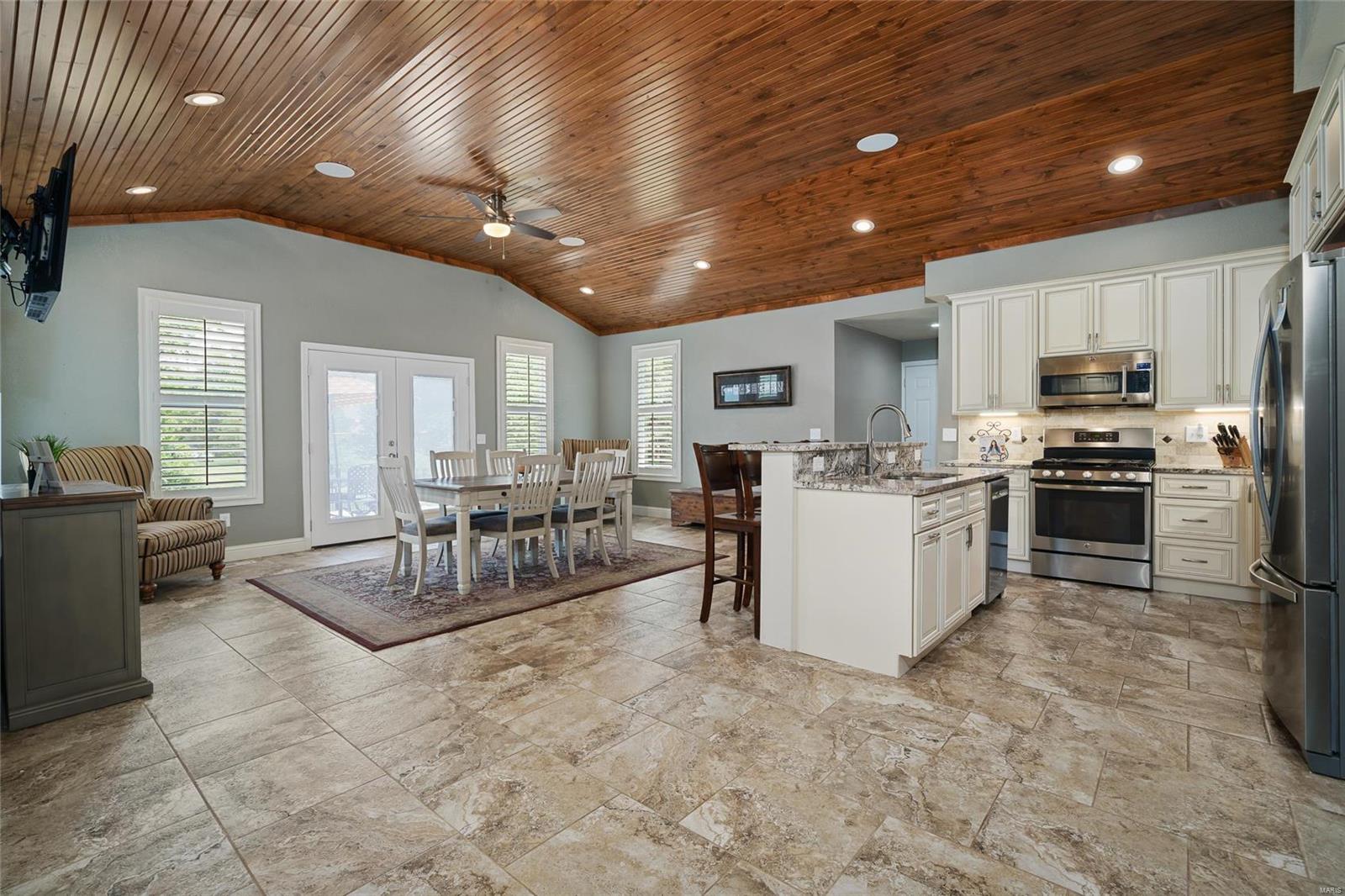 517 North Mason Road St. Louis, MO 63141 - Photo 5 of 23 Gallery Image 5