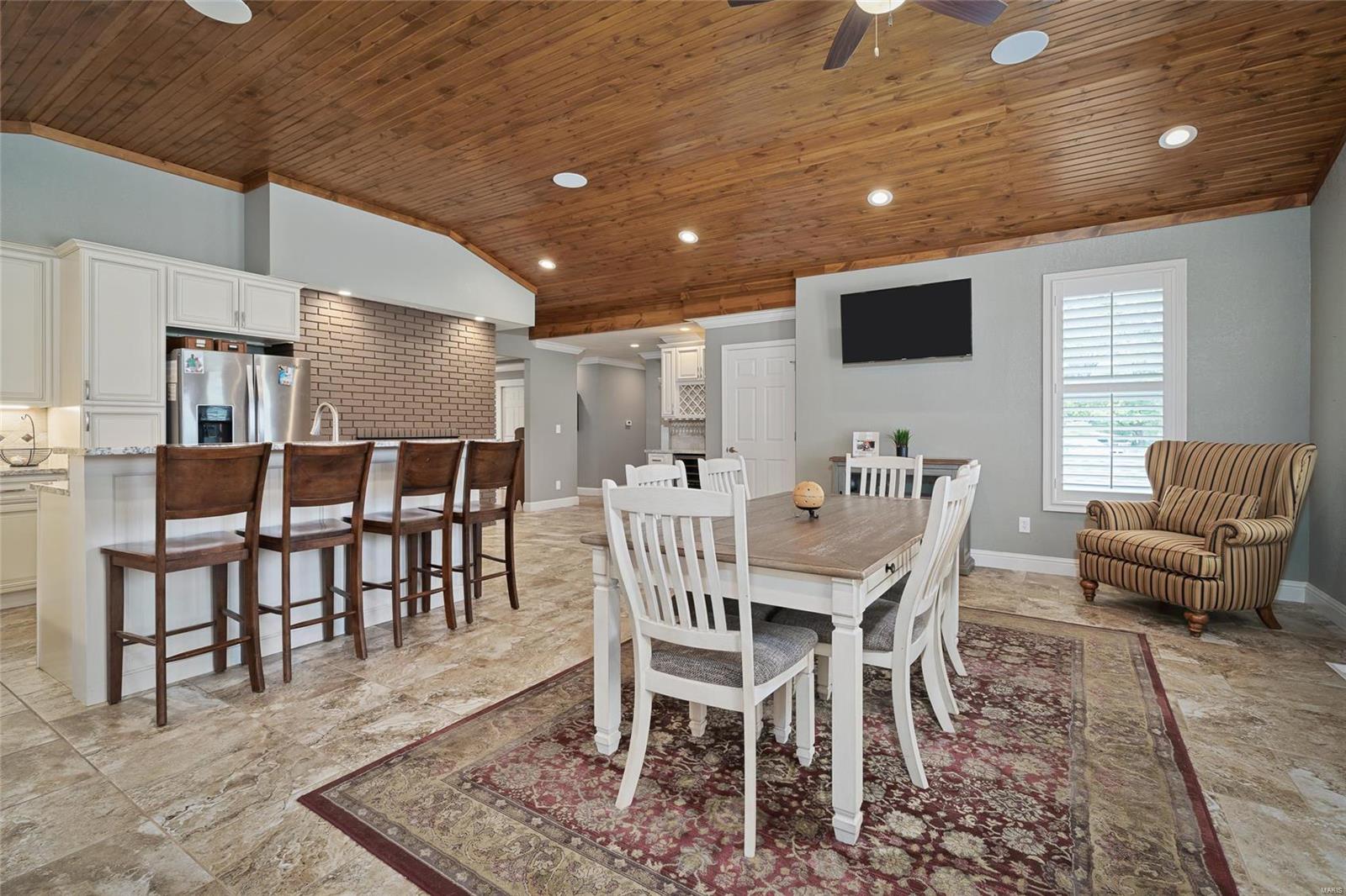 517 North Mason Road St. Louis, MO 63141 - Photo 6 of 23 Gallery Image 6
