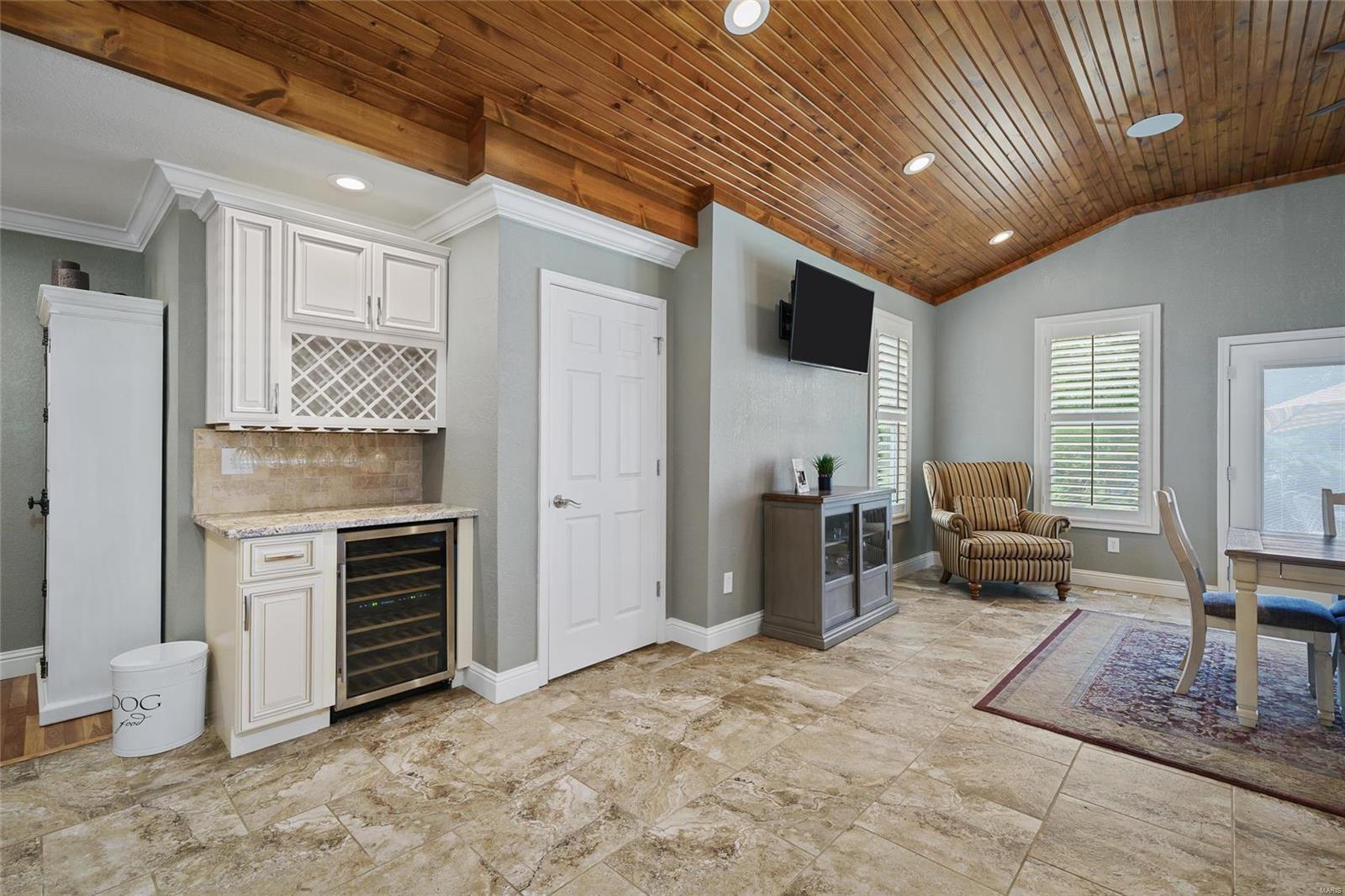 517 North Mason Road St. Louis, MO 63141 - Photo 8 of 23 Gallery Image 8
