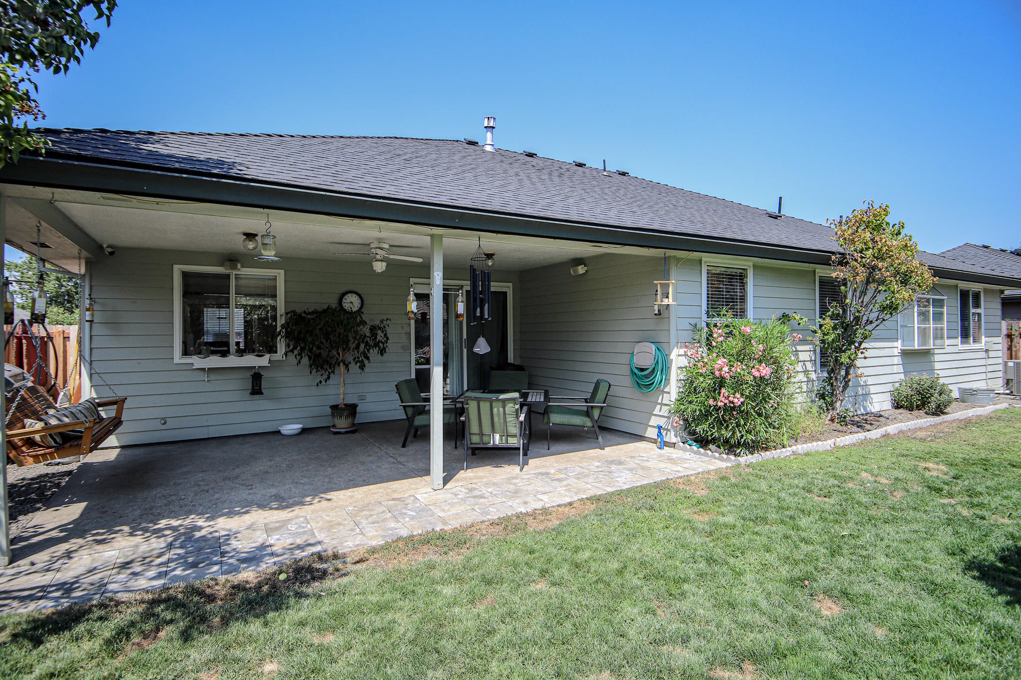 545 Brandon Street Central Point, OR 97502 - Photo 30 of 32 IMG_5653