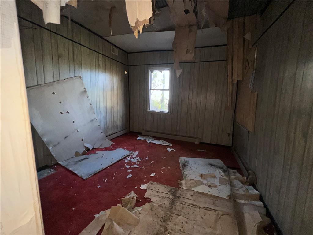 86 Southview Road McDonald, PA 15057 - Photo 11 of 16 a living room with hard wood floor