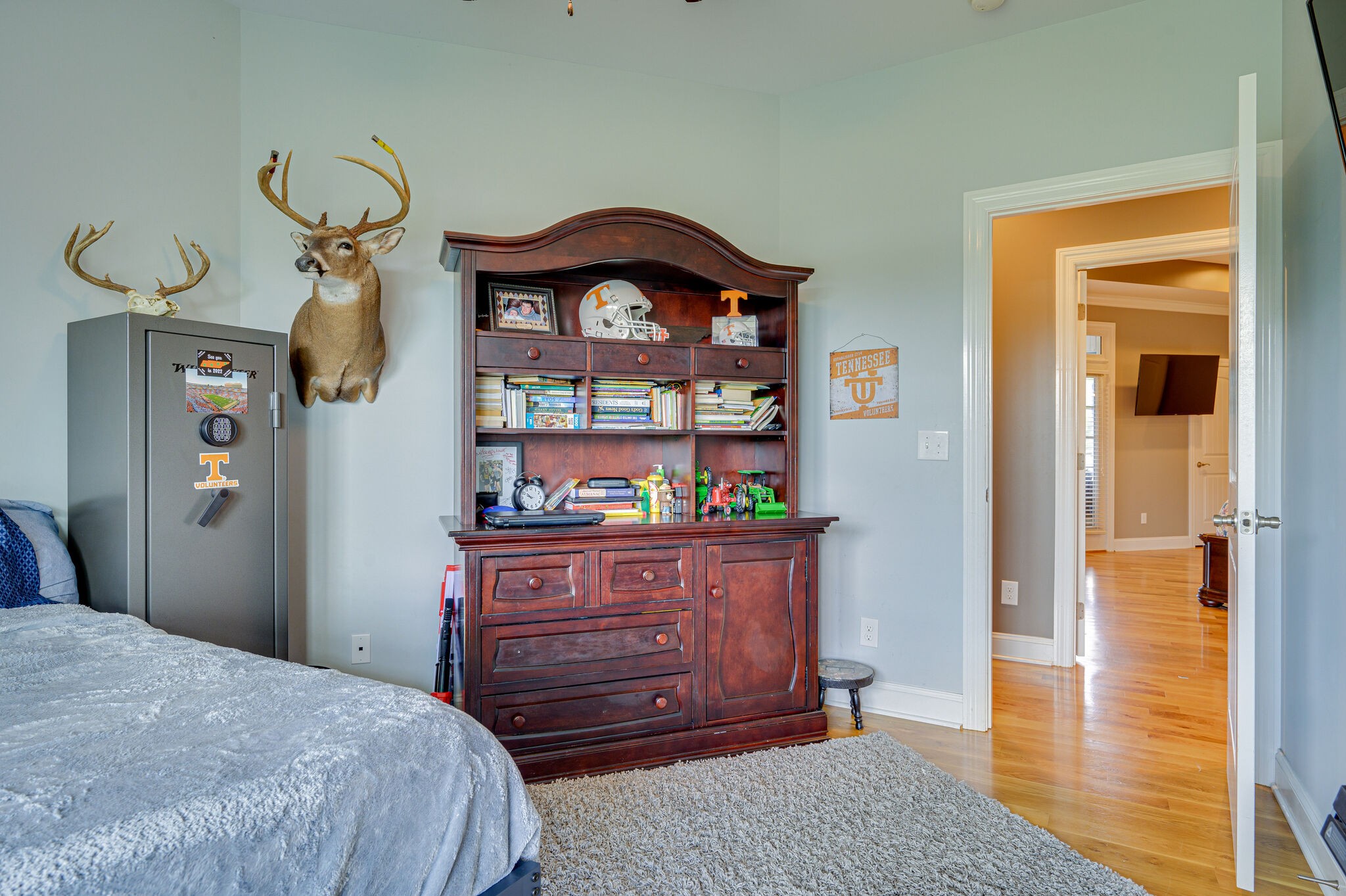 775 Ivy Lake Road Morrison, TN 37357 - Photo 22 of 69 a bedroom with a bed and a dresser