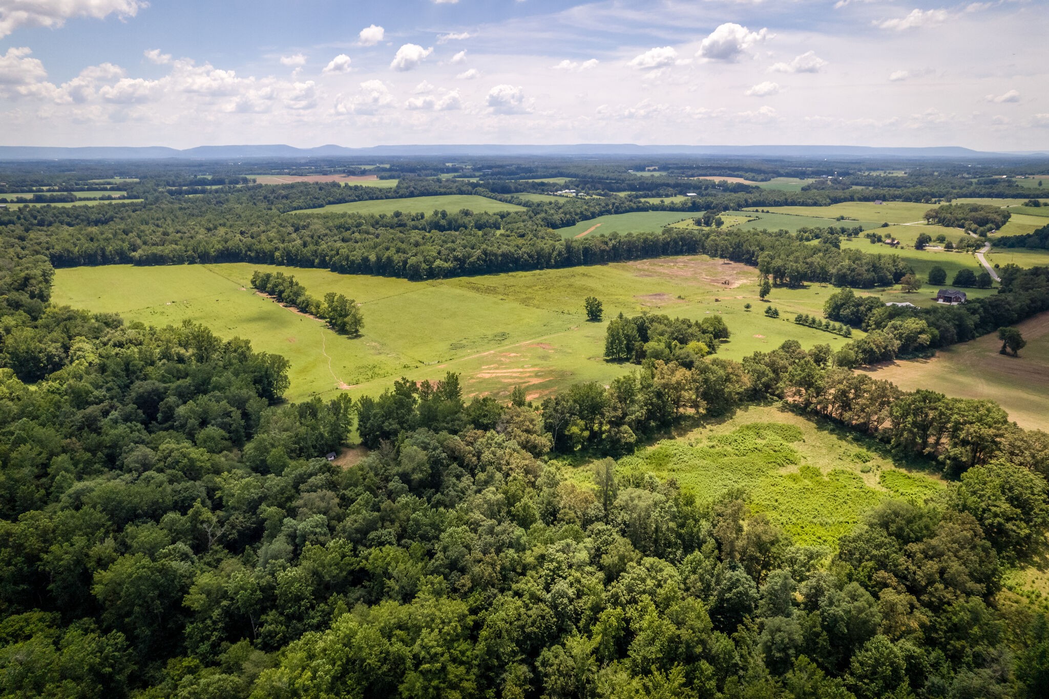 775 Ivy Lake Road Morrison, TN 37357 - Photo 61 of 69 a view of a city with mountains in the background