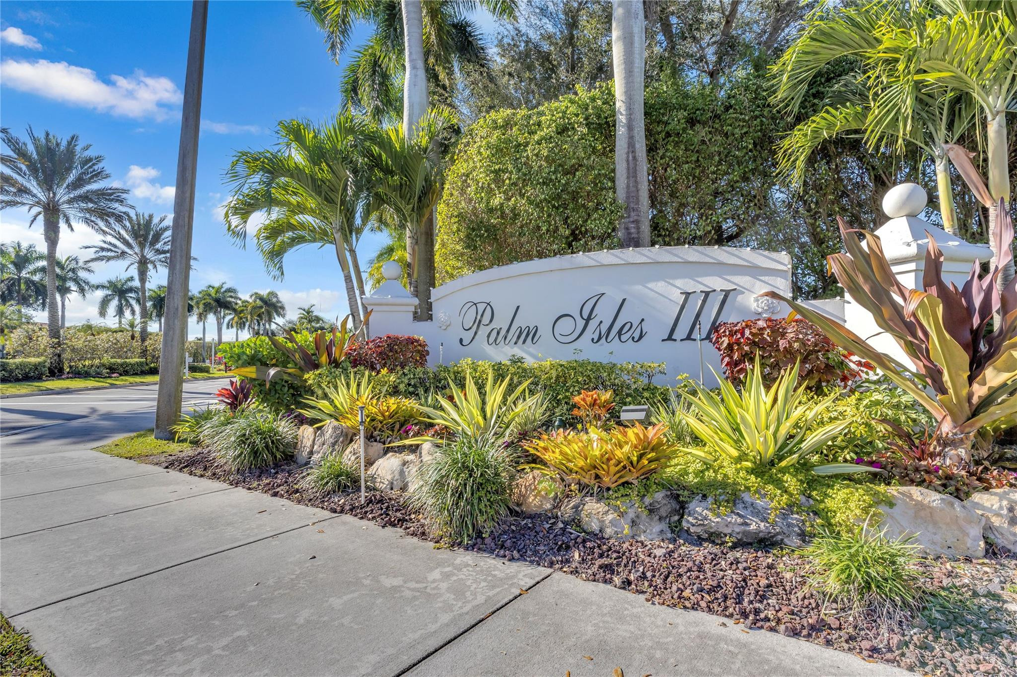 7685 Springwater Place, Unit 201 Boynton Beach, FL 33437 - Photo 1 of 37 Photo 1