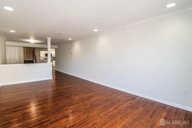 $2,500 | 105 Adamecs Way, South Amboy, NJ 08879